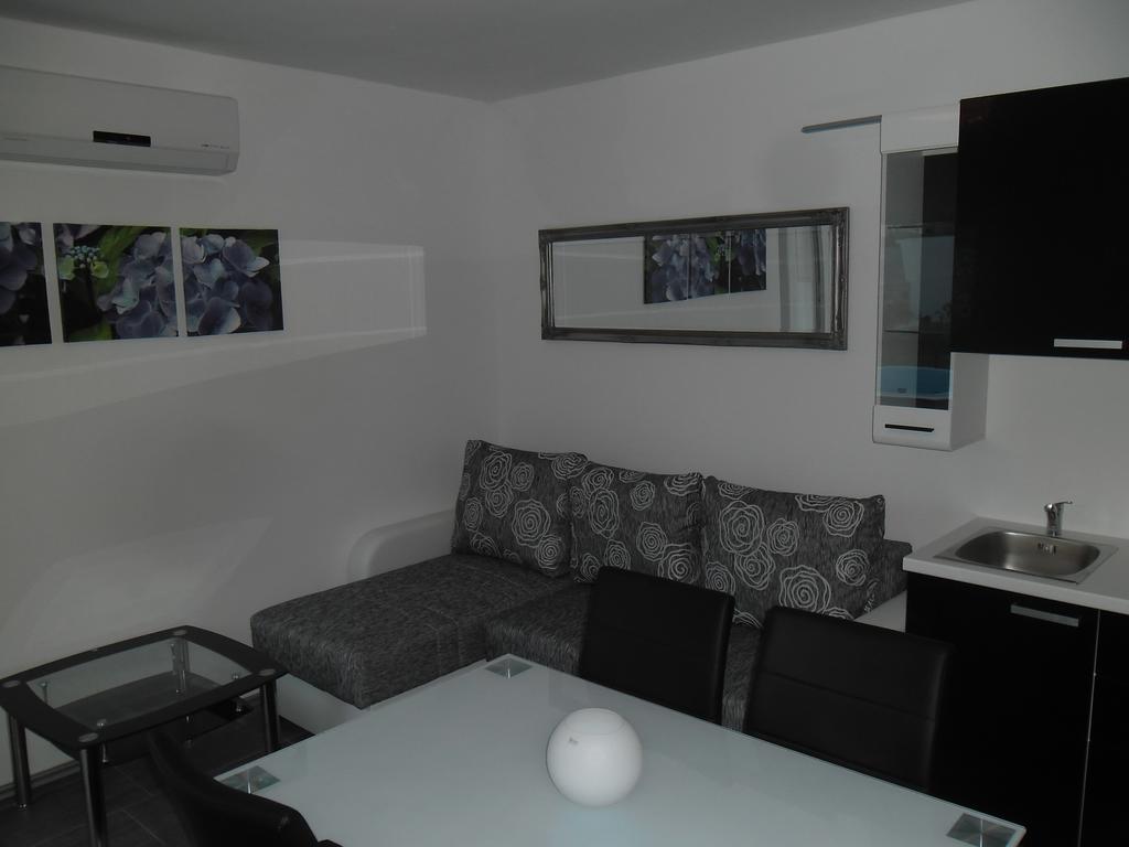 Rooms & Apartments Marinero Betina  Room photo
